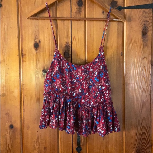 Charlotte Russe Tops - Floral top 🌻